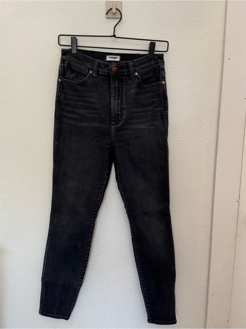 Wrangler High-Rise Black Women's Skinny Jeans Size 27